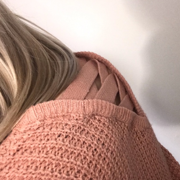 sweater - Picture 2 of 4